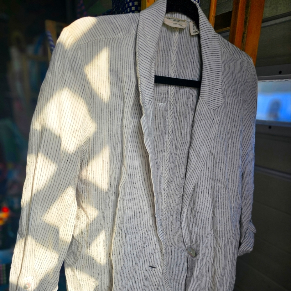 Linen Blazer/ White and Black blazer